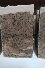 Load image into Gallery viewer, This beautiful soap bar is forged from Guinness stout and blended with no less than 3 exfoliating elements. We've also added